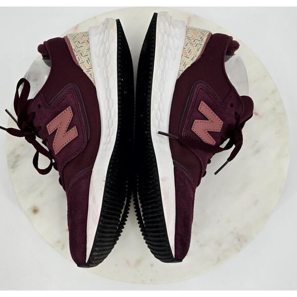 New Balance Fresh Foam Arishi v1 Sneakers
WSX70BH1 Burgundy Pink - Picture 6 of 9